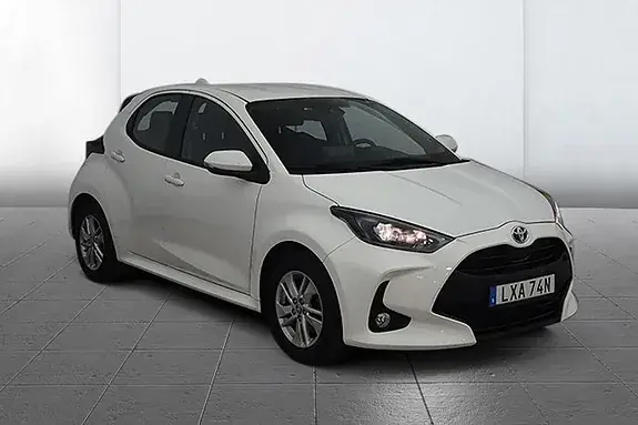 Toyota Yaris 2023 photo 3