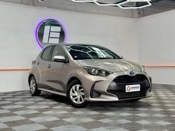 Toyota Yaris 2021 photo 2