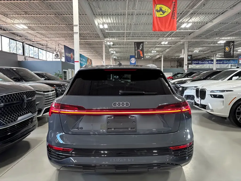 Audi Q8 E-Tron 2024 photo 5