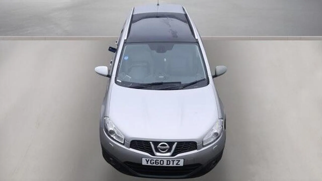Nissan Qashqai 2010 photo 2