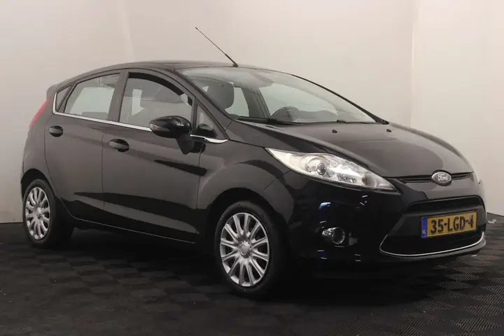 Ford Fiesta 2010 photo 3
