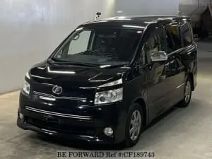Toyota Voxy 2009 photo 2