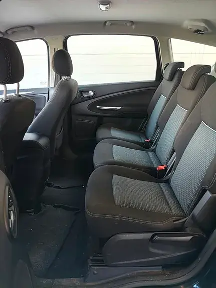 Ford S-Max 2012 photo 3
