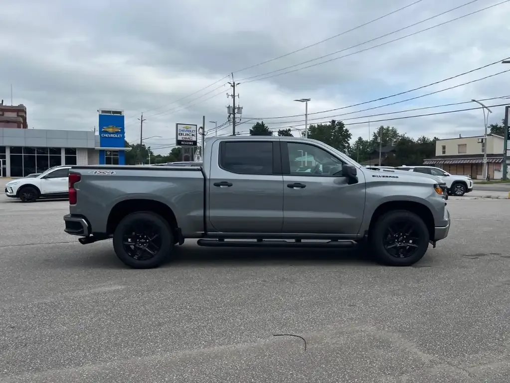 Chevrolet Silverado 1500 2026 photo 4