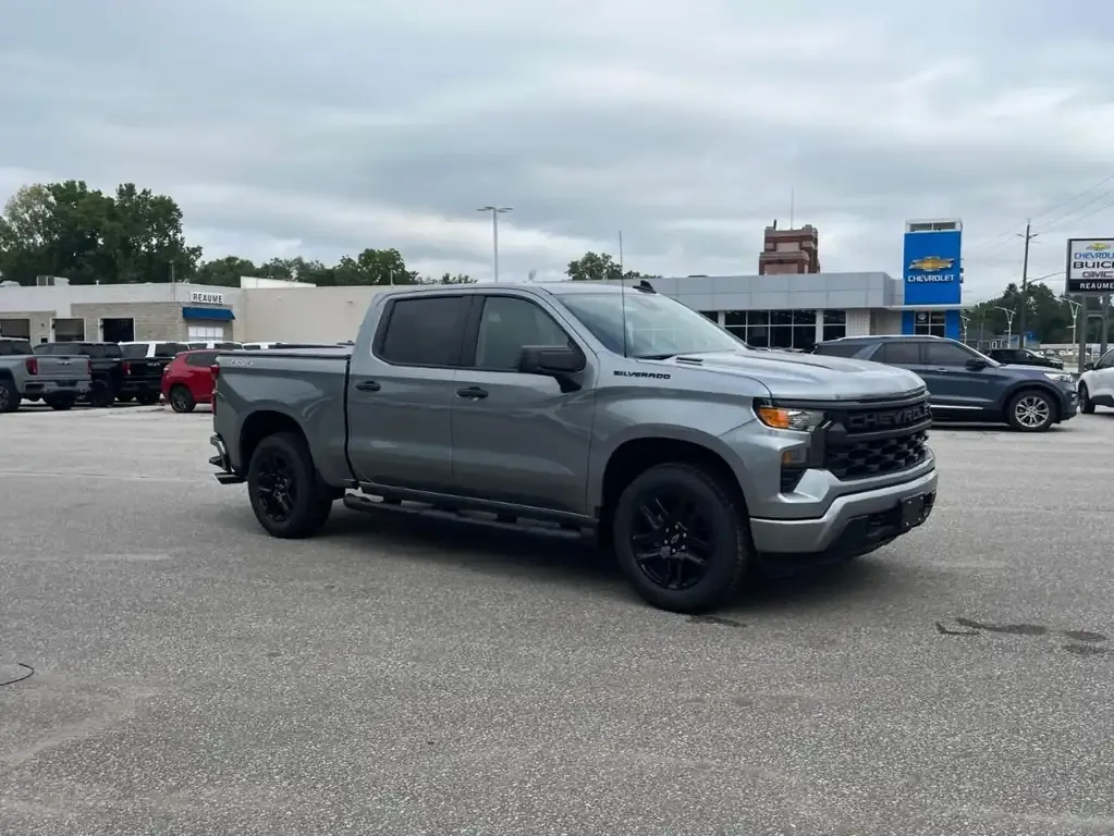 Chevrolet Silverado 1500 2026 photo 3
