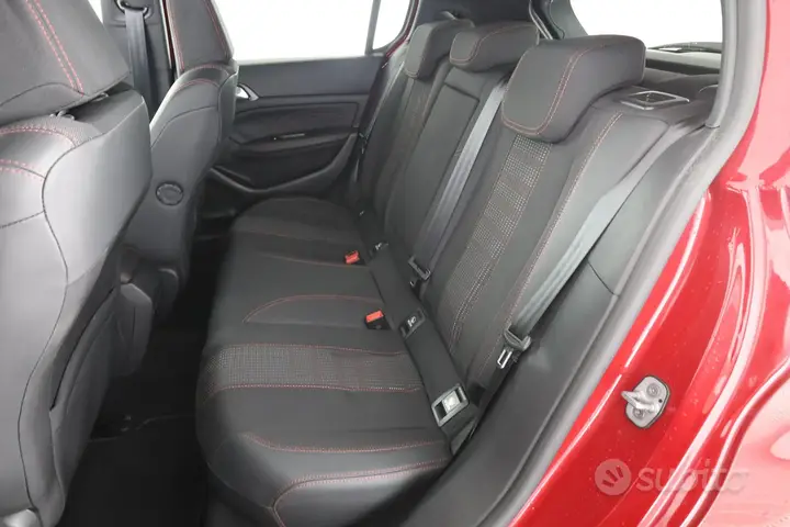 Peugeot 308 2019 photo 3