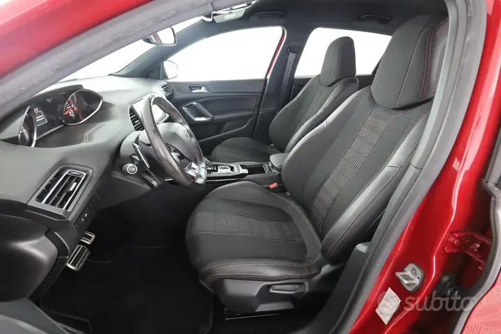 Peugeot 308 2019 photo 2