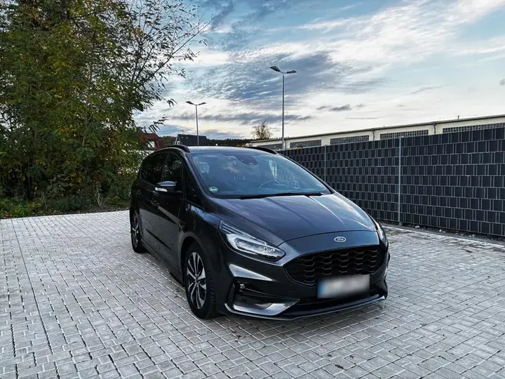Ford S-Max