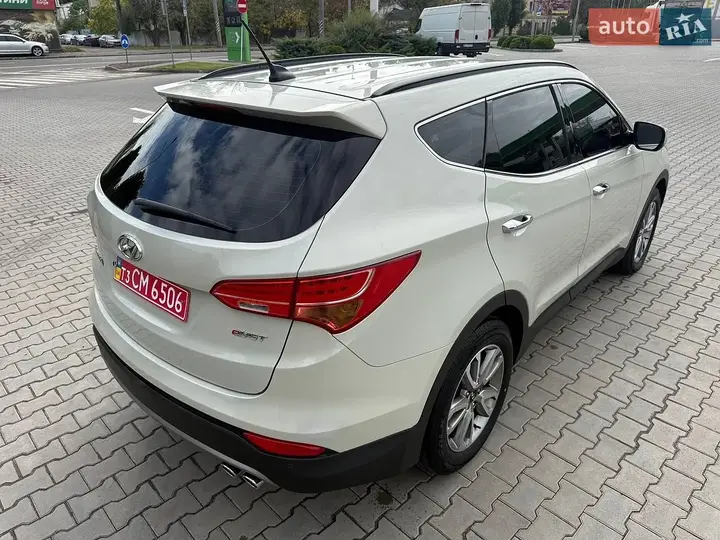 Hyundai Santa Fe 2013 photo 3