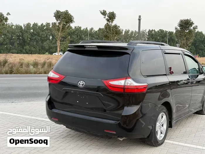 Toyota Sienna 2018 photo 4