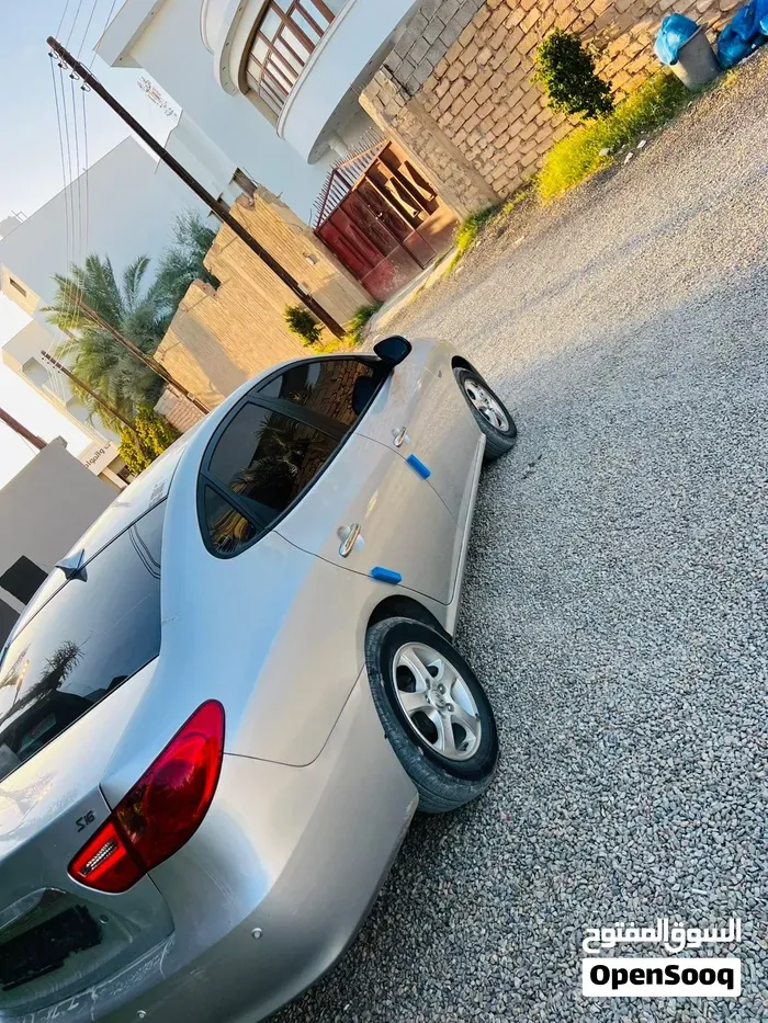 Hyundai Avante 2010 photo 3