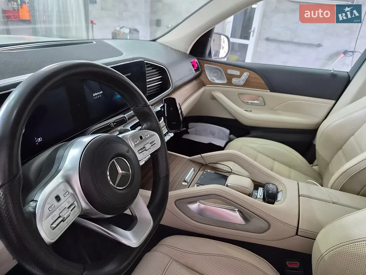 Mercedes-Benz Gls-Class 2019 photo 2