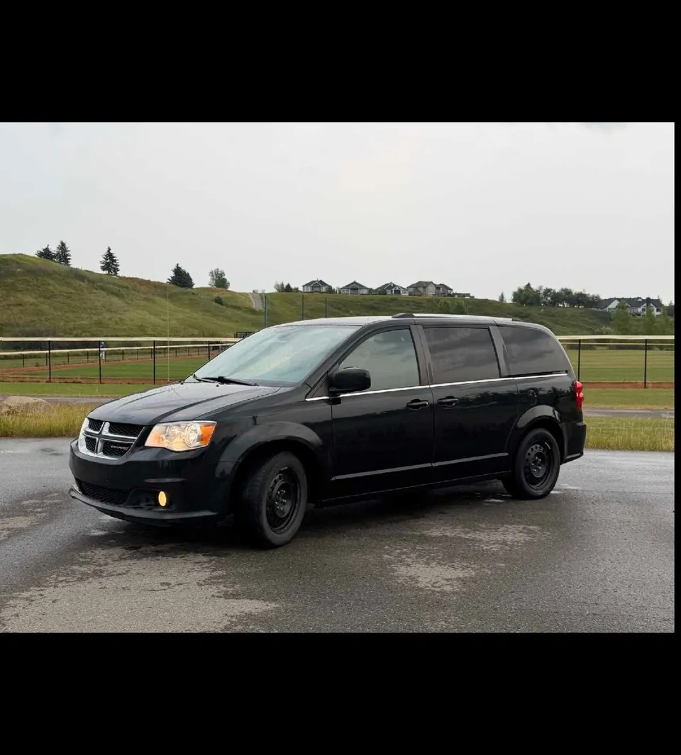 Dodge Grand Caravan 2020 photo 3