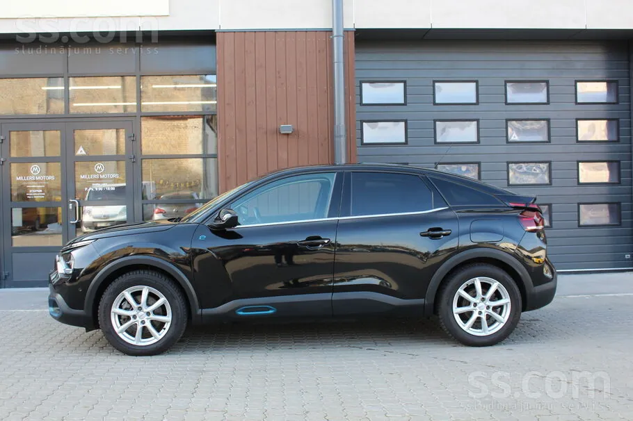Citroen C4 2022 photo 3