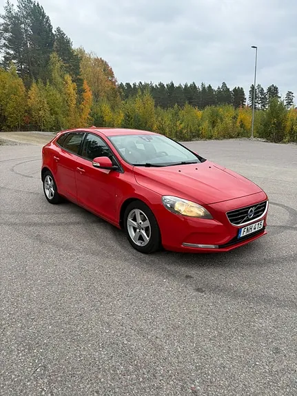 Volvo V40 2015 photo 2