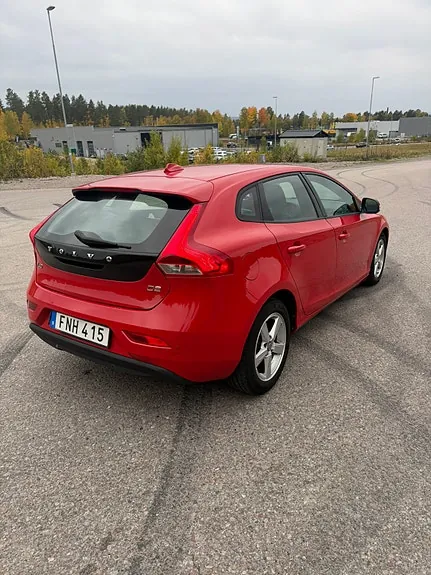 Volvo V40 2015 photo 3