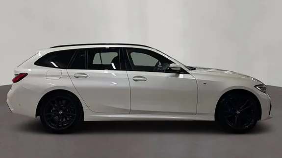 BMW 330E 2021 photo 4