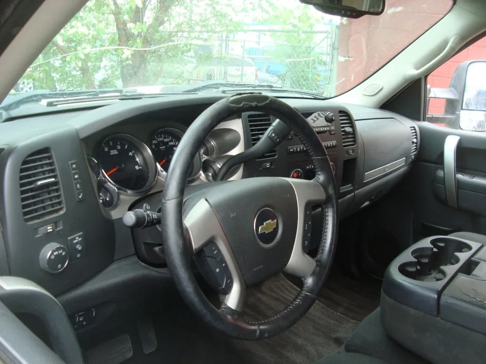 Chevrolet Silverado 2500Hd 2013 photo 5