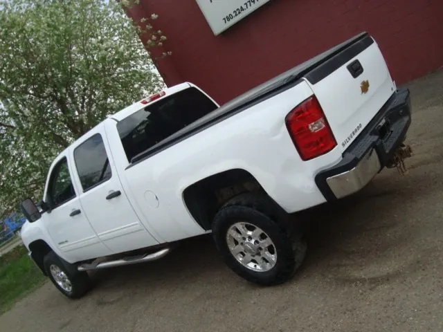 Chevrolet Silverado 2500Hd 2013 photo 2
