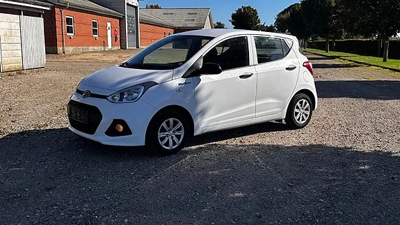 Hyundai I10 2015 photo 2