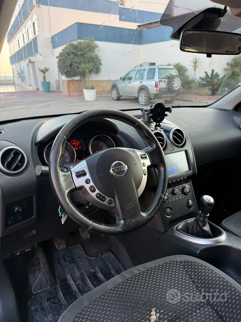 Nissan Qashqai 2010 photo 5