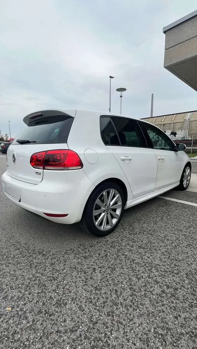 Volkswagen Golf 2011 photo 3