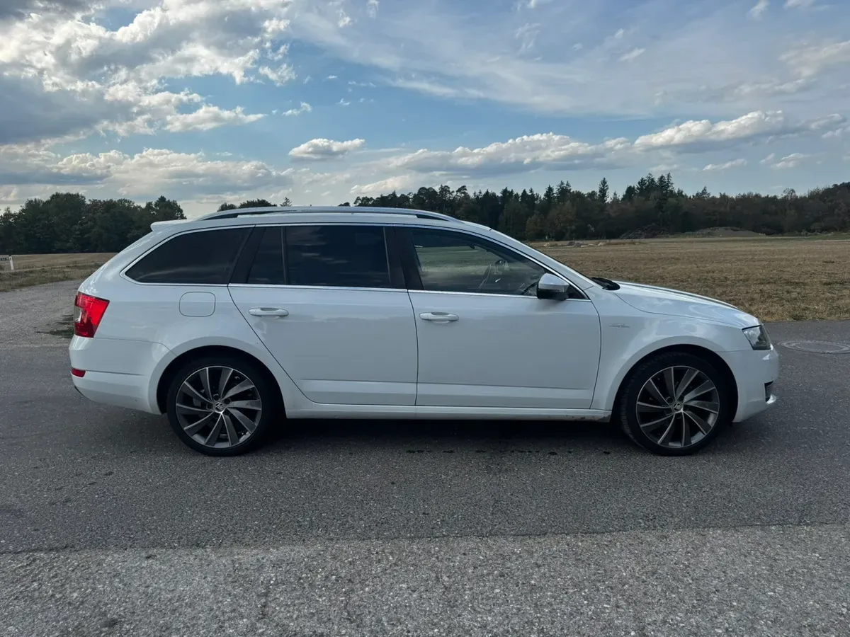 Skoda Octavia 2014 photo 3
