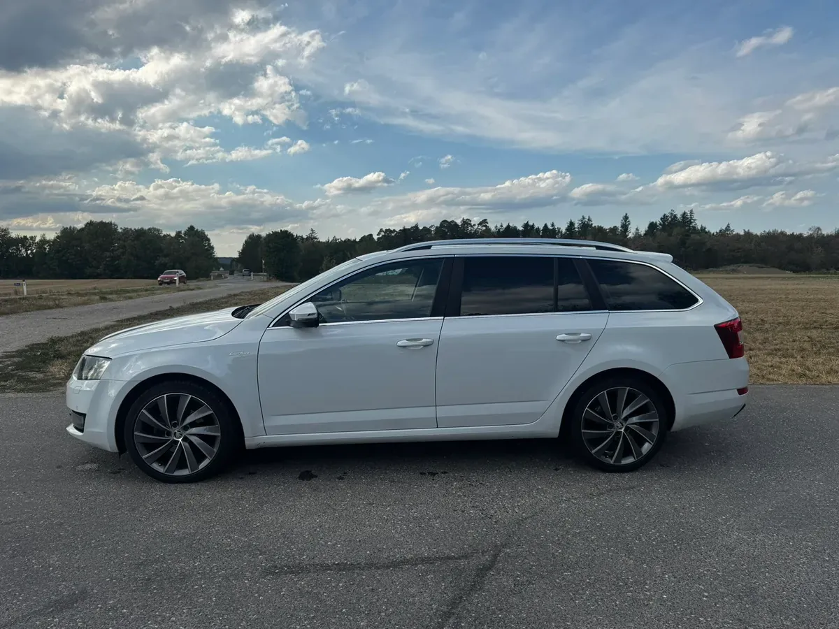 Skoda Octavia 2014 photo 2