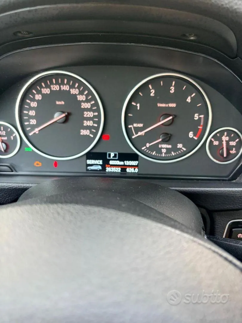 BMW 318 2016 photo 2