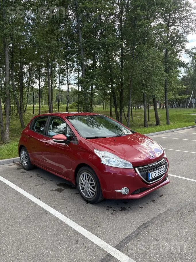 Peugeot 208