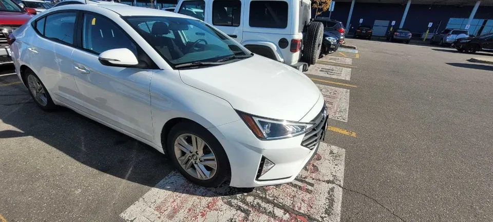 Hyundai Elantra 2020 photo 3