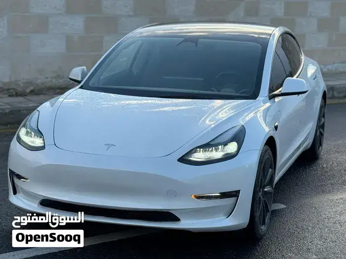 Tesla Model 3 2023 photo 5