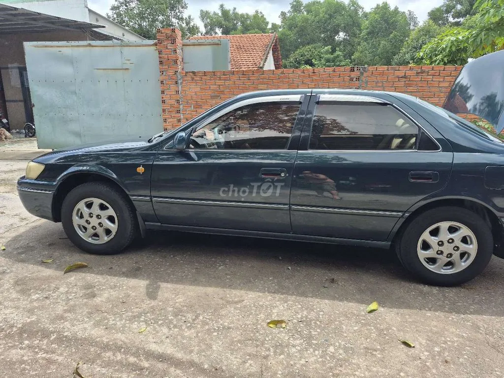 Toyota Camry 1998 photo 4