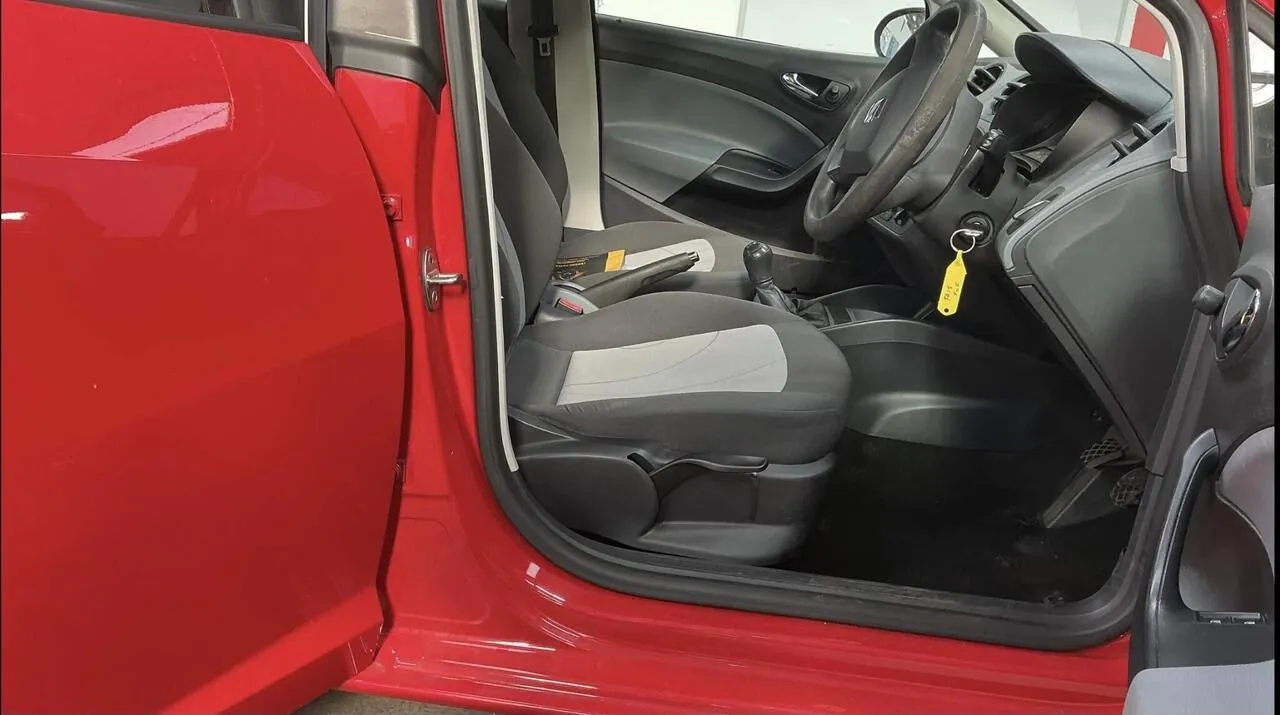 Seat Ibiza 2015 photo 5