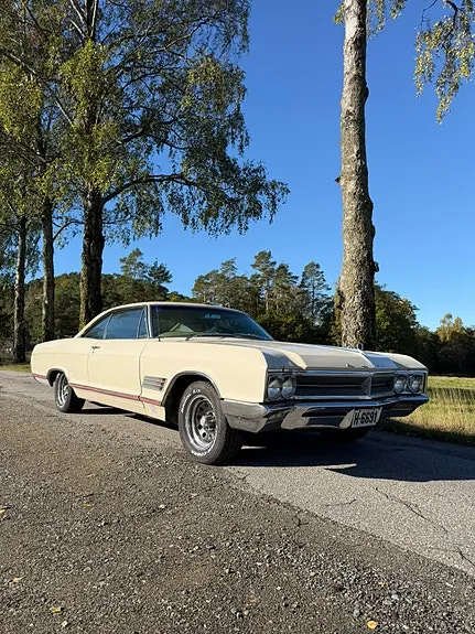 Buick Wildcat 1966 photo 2