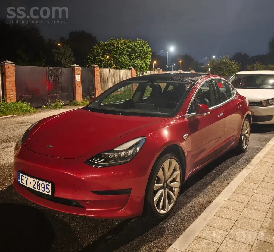 Tesla Model 3 2019 photo 3