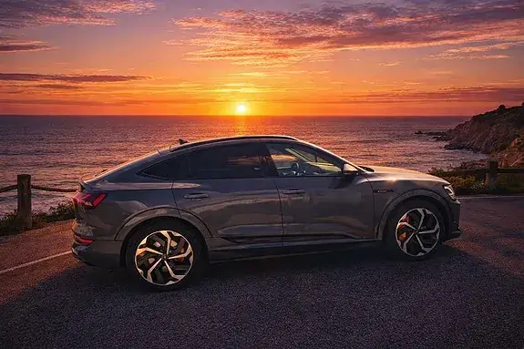 Audi E-Tron 2023 photo 2