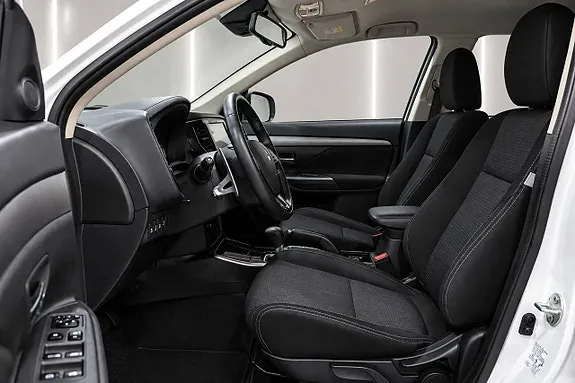Mitsubishi Outlander 2017 photo 5