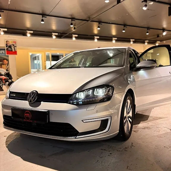 Volkswagen E-Golf 2017 photo 5