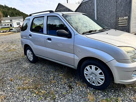 Subaru Justy