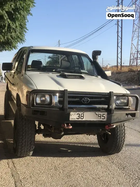 Toyota Hilux 1982 photo 5