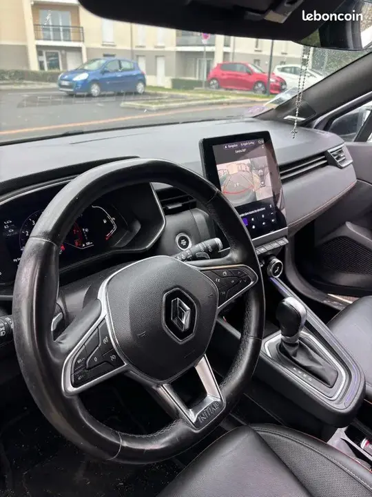Renault Clio 2021 photo 2