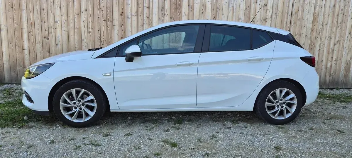 Opel Astra 2020 photo 3