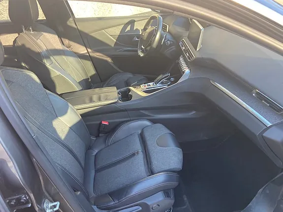 Peugeot 5008 2018 photo 3