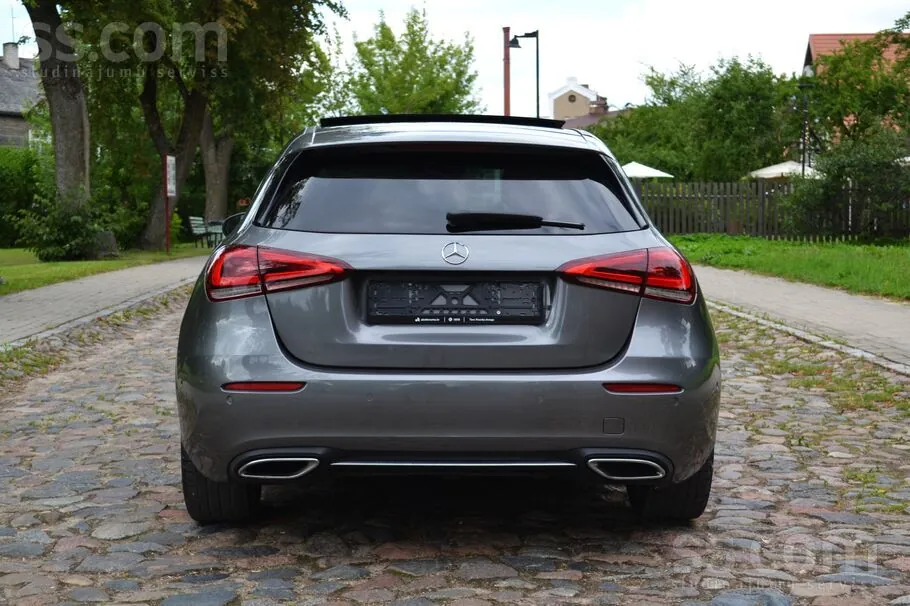 Mercedes-Benz A180 2019 photo 5