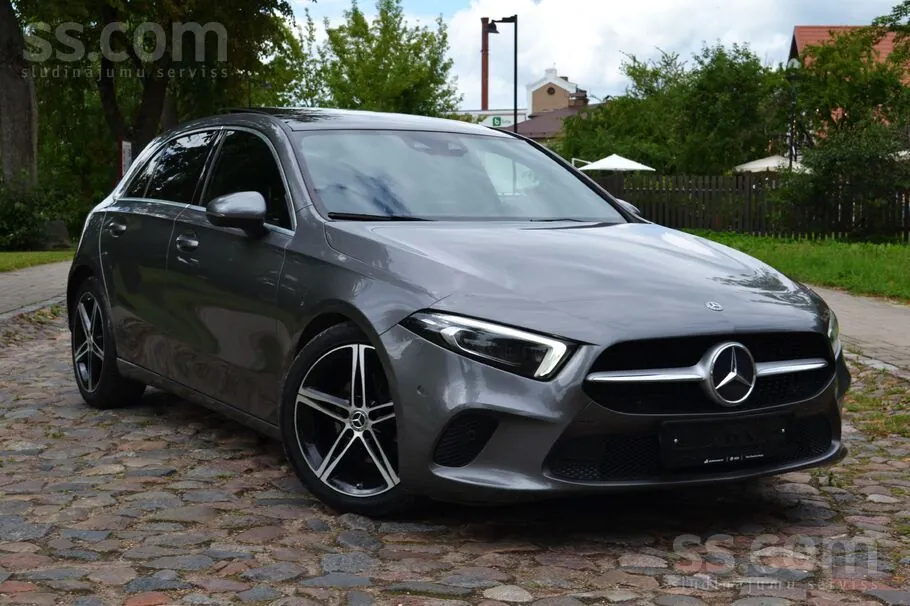 Mercedes-Benz A180 2019 photo 3