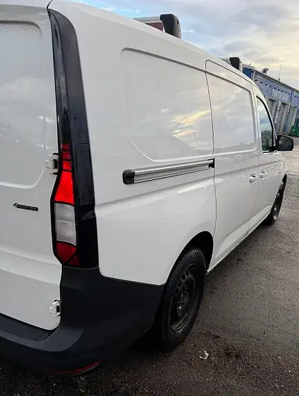 Volkswagen Caddy Maxi 2023 photo 3