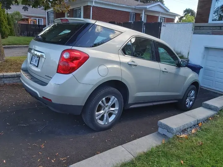 Chevrolet Equinox 2012 photo 3
