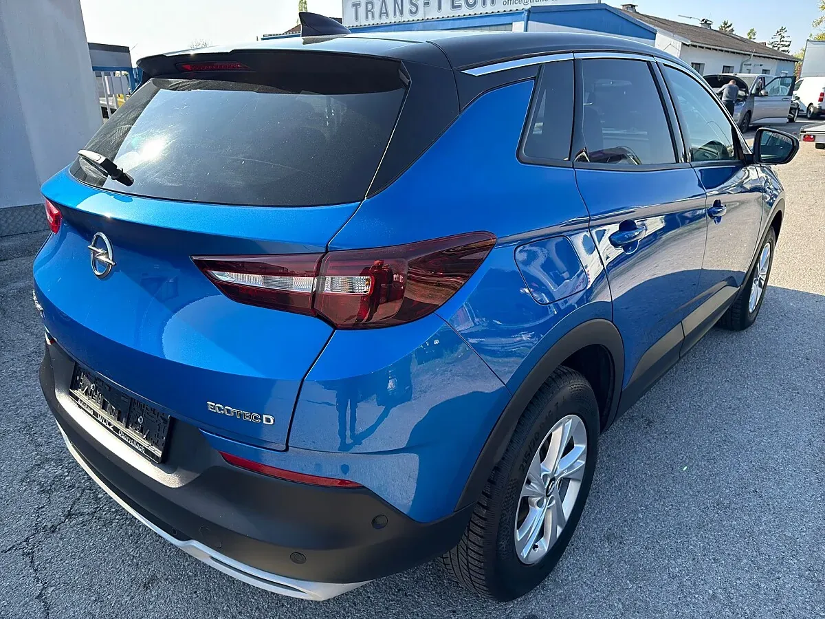 Opel Grandland X 2019 photo 2
