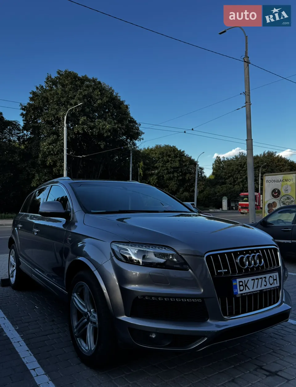 Audi Q7 2011 photo 2